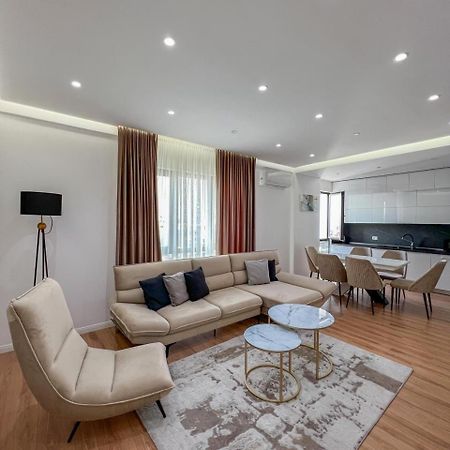 Lux Apartment At Arlis Tiranë Luaran gambar